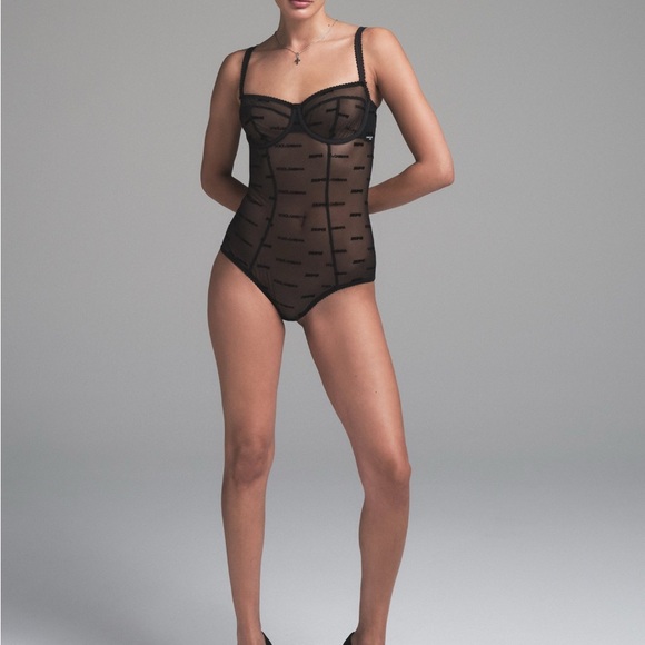 DOLCE&GABBANA X SKIMS ULTRA FINE MESH LOGO BRIEF BODYSUIT | ONYX - Picture 5 of 6